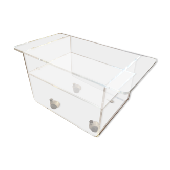 Table basse en plexiglas