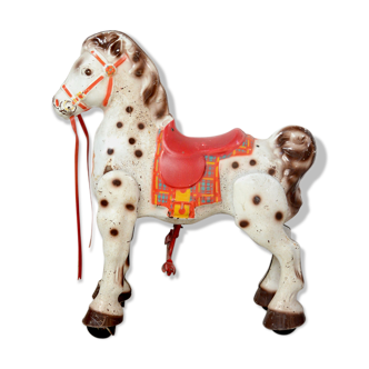 Former "pedals" Mobo horse