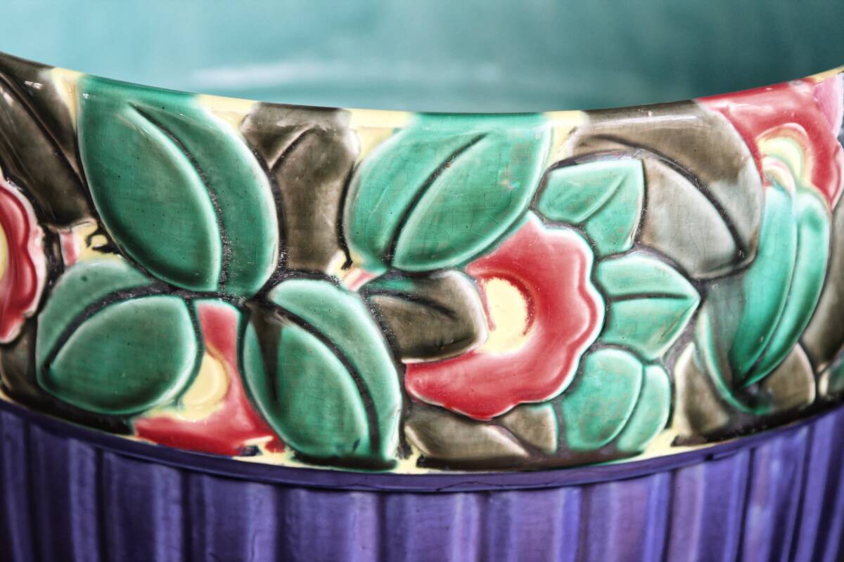 Art deco slip planter, Orchies