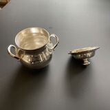 Tea set in metal