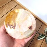 Ashtray or empty pocket in cream onyx stone