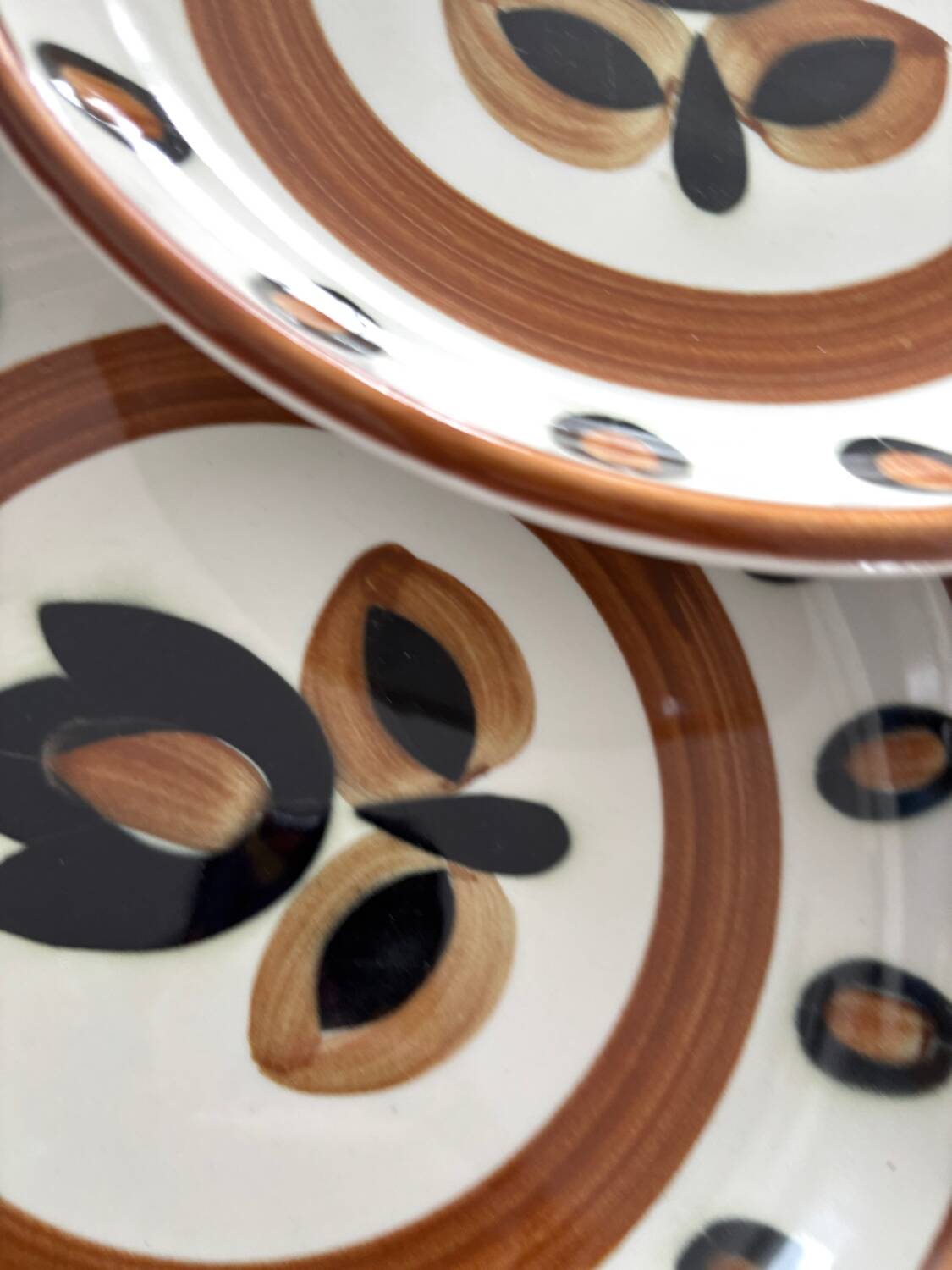 Set of 8 vintage Boch La Louviere soup plates, 1970s, kimono model