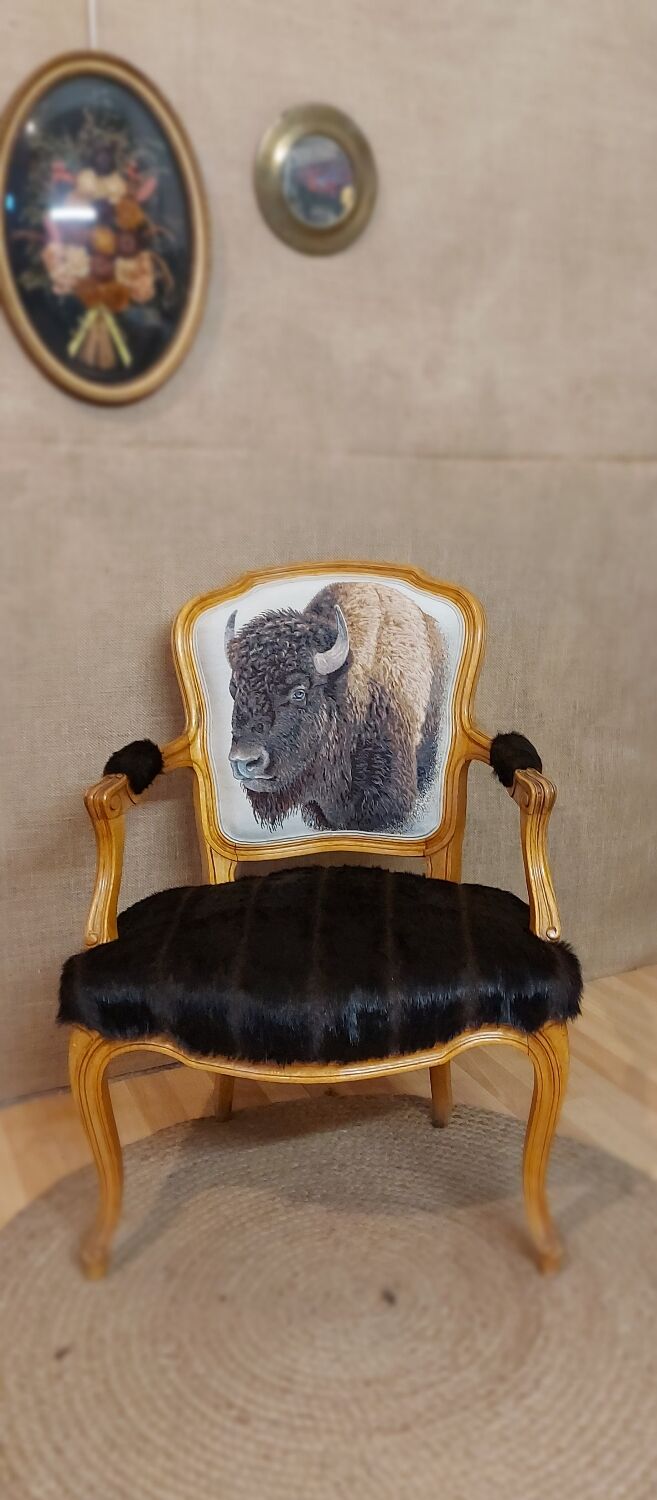 Fauteuil Louis XV bison