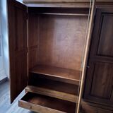 Armoire penderie merisier style Louis Philippe