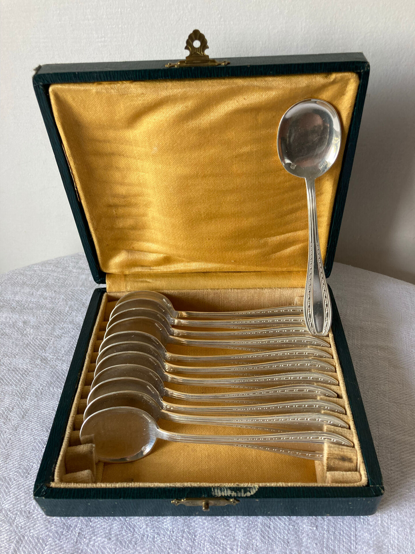 12 silver-plated metal ice cream spoons Ercuis, Toledo model
