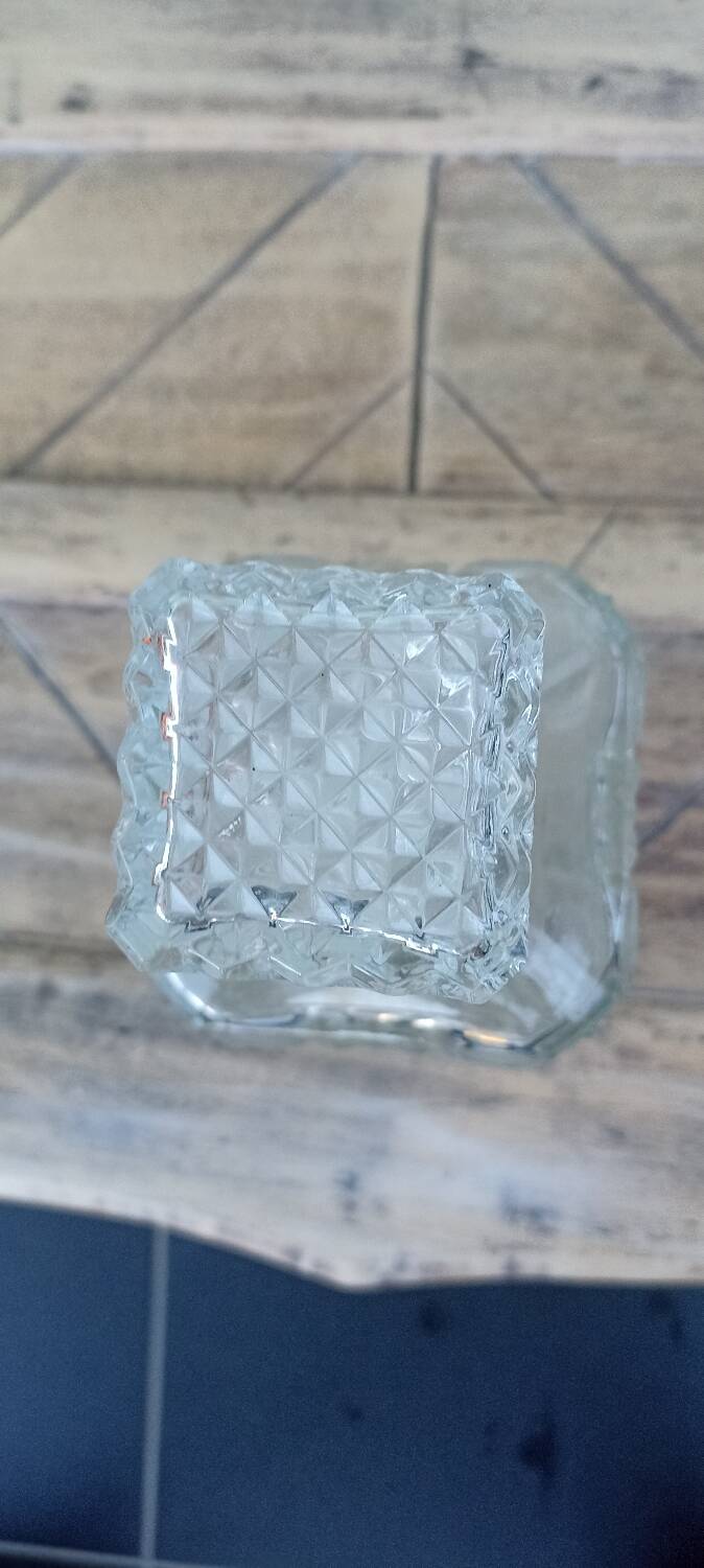 Glass whisky carafe