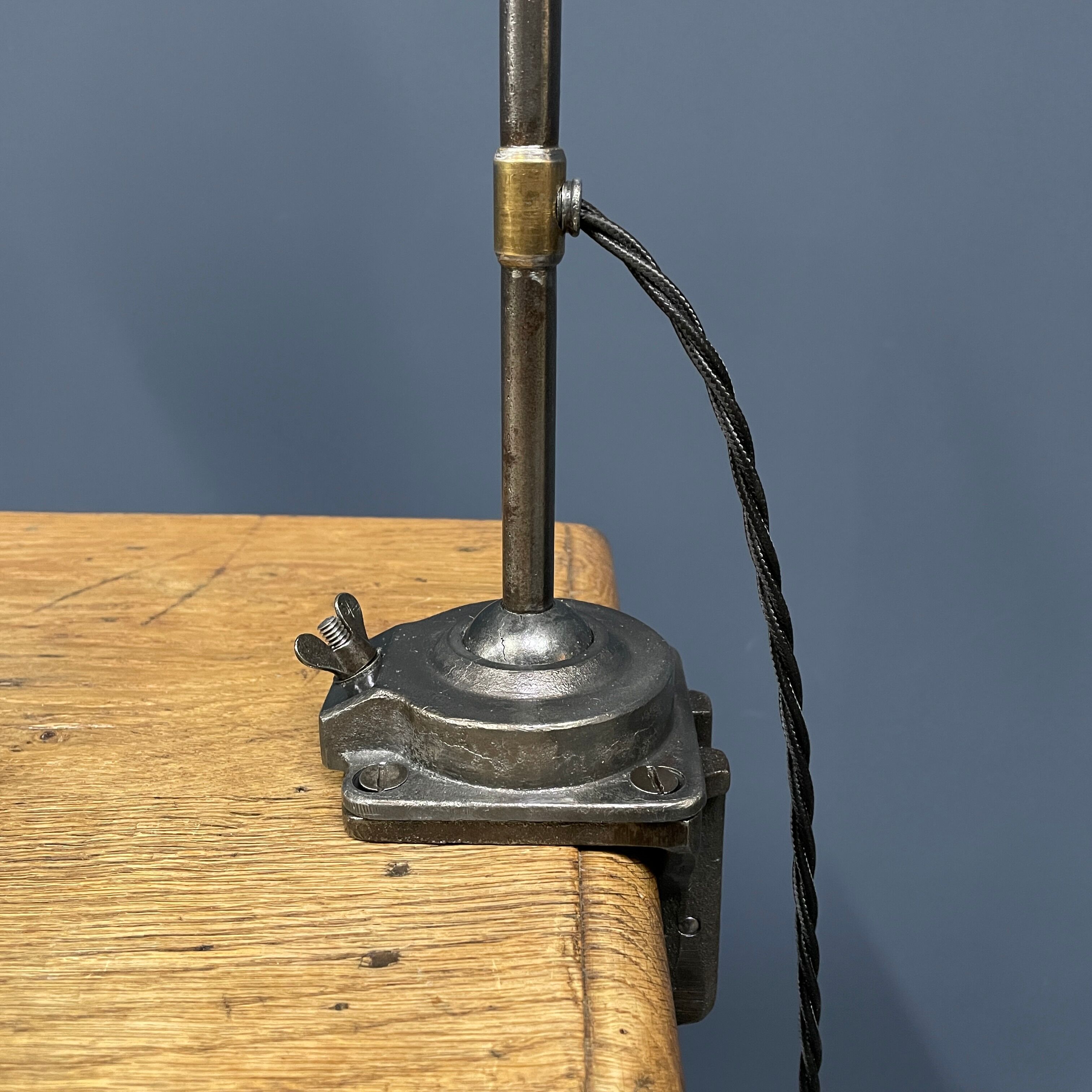 Industria rotterdam clamp lamp with brass shade