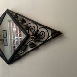 miroir art déco fer forgé orné de feuilles forme losange 80 / 40 cm