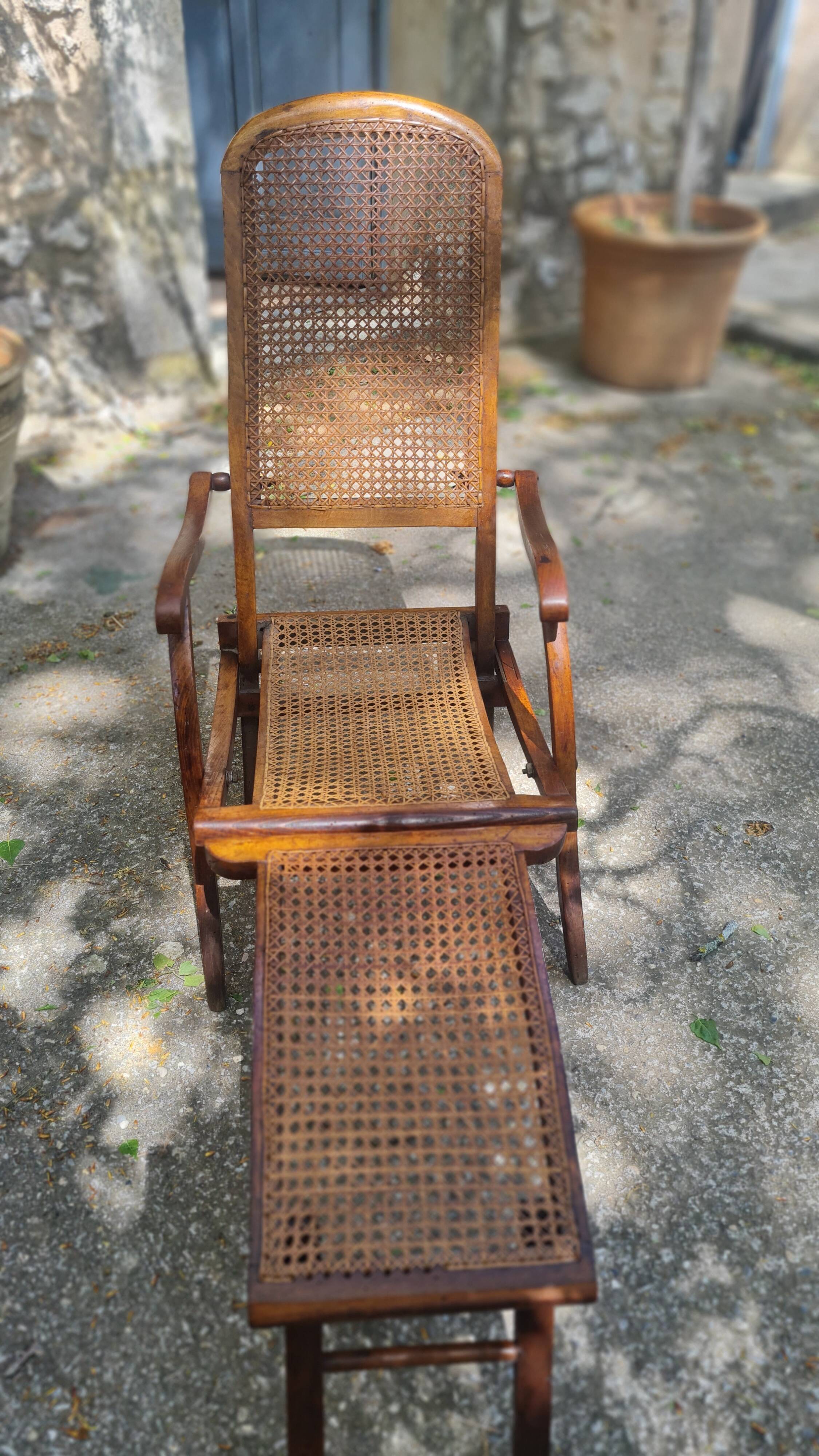 Boat deck lounge chair