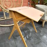 Children's desk with compass feet