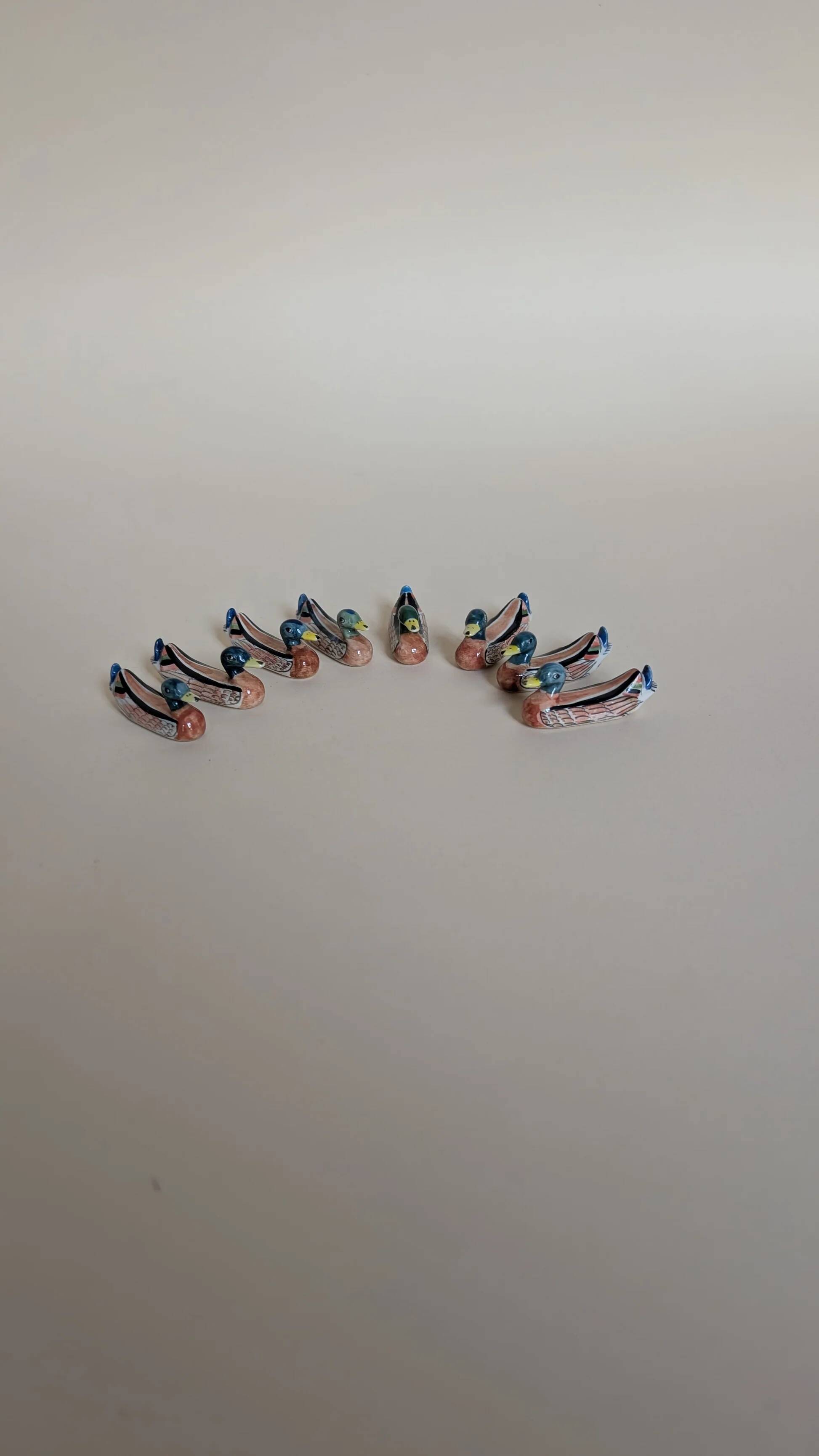 Set of 8 ceramic duck knife rests