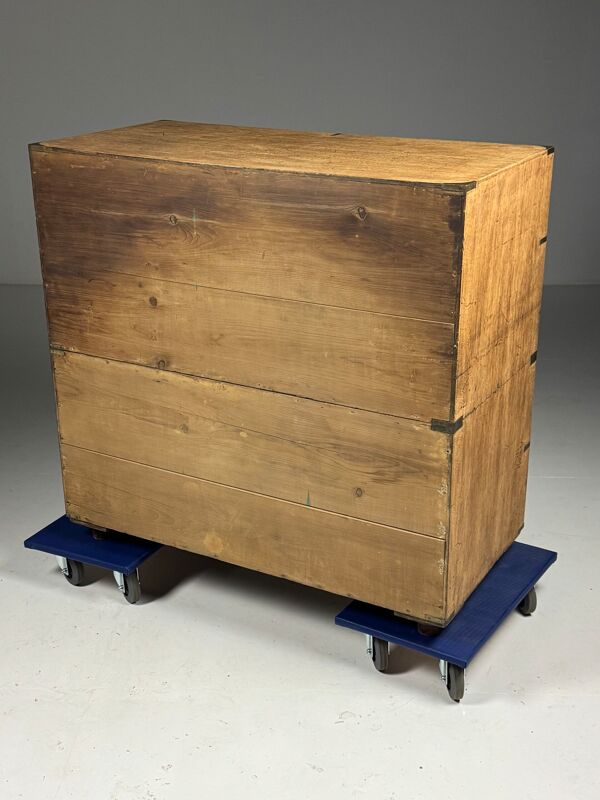Commode de campagne en chêne du 19ème siècle