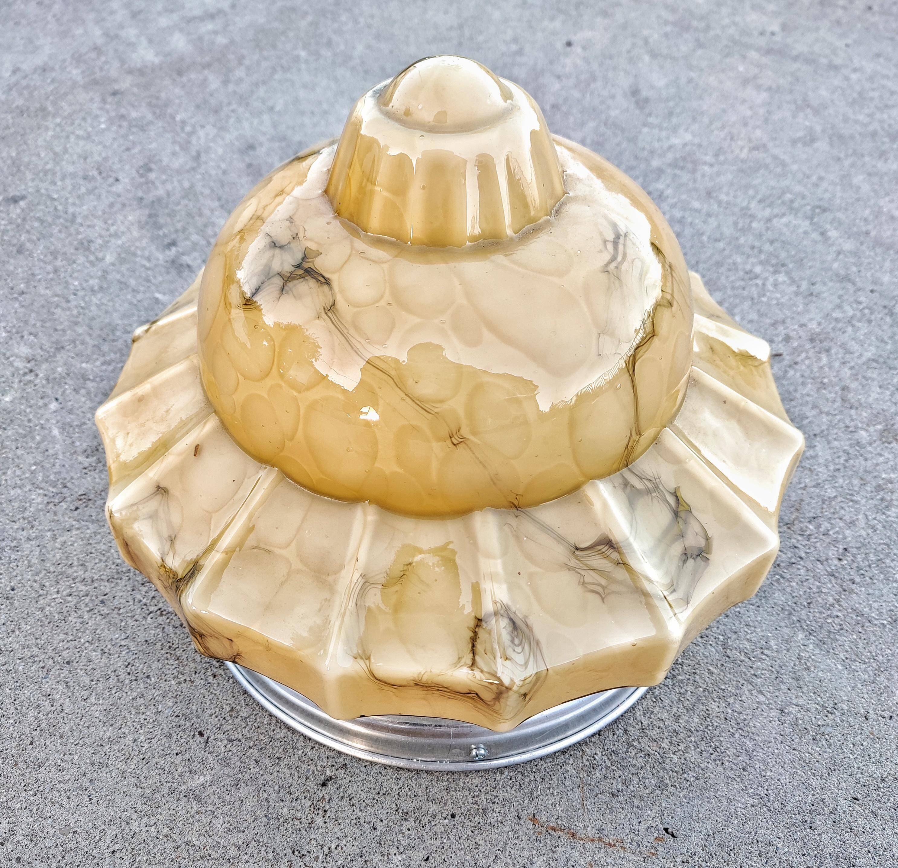 Ceiling light or Art Deco wall sconce in marble-effect glass, Austria 1930s.