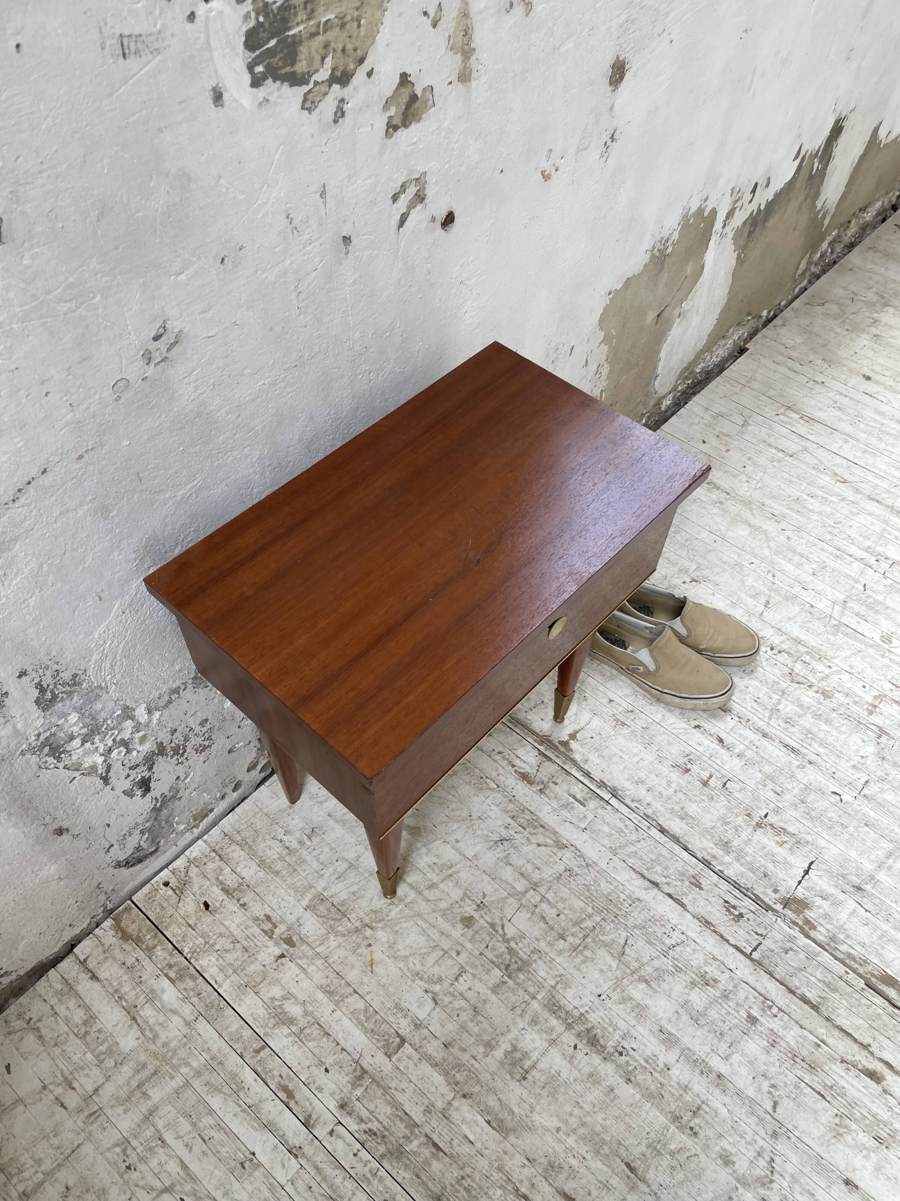 Vintage mahogany veneer bedside table