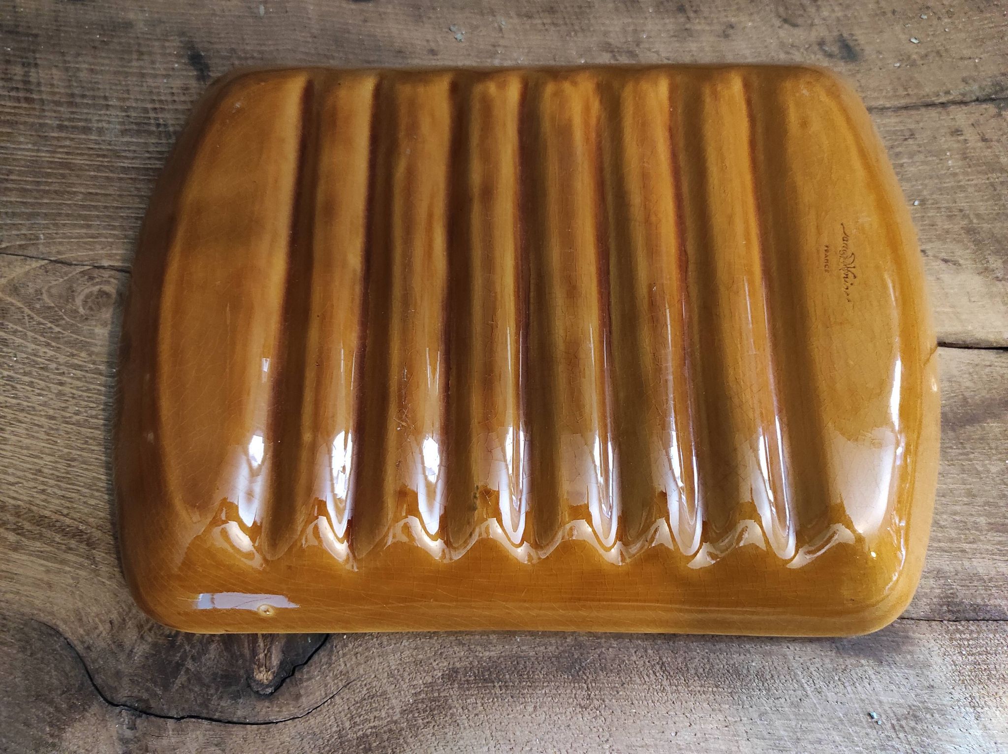 Plateau d’asperges vintage français majolique de Sarragamines