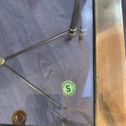Paire de tables d’appoint en métal et verre, XXème siècle