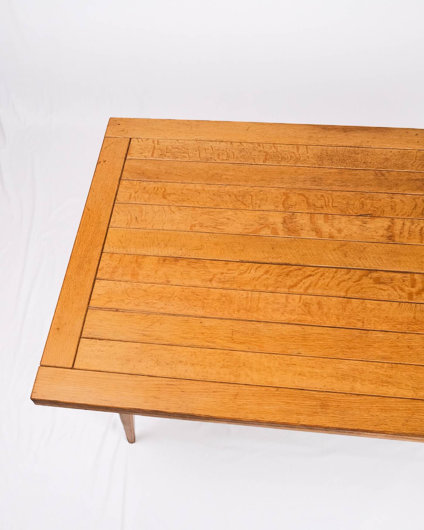 Extendable oak table in the style of Guillerme and Chambron, France 1960s