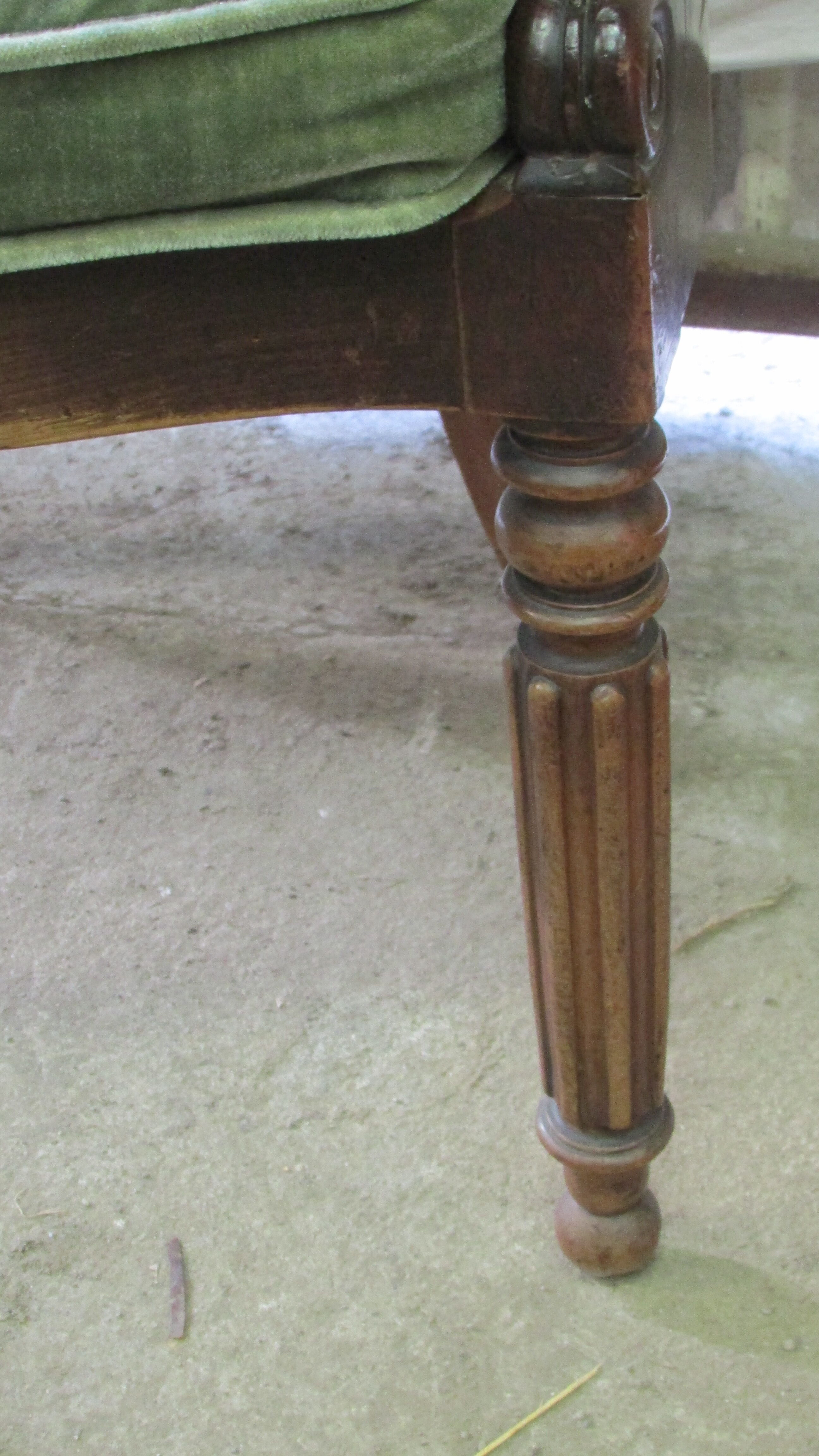 Louis Philippe canned office chair with cushion