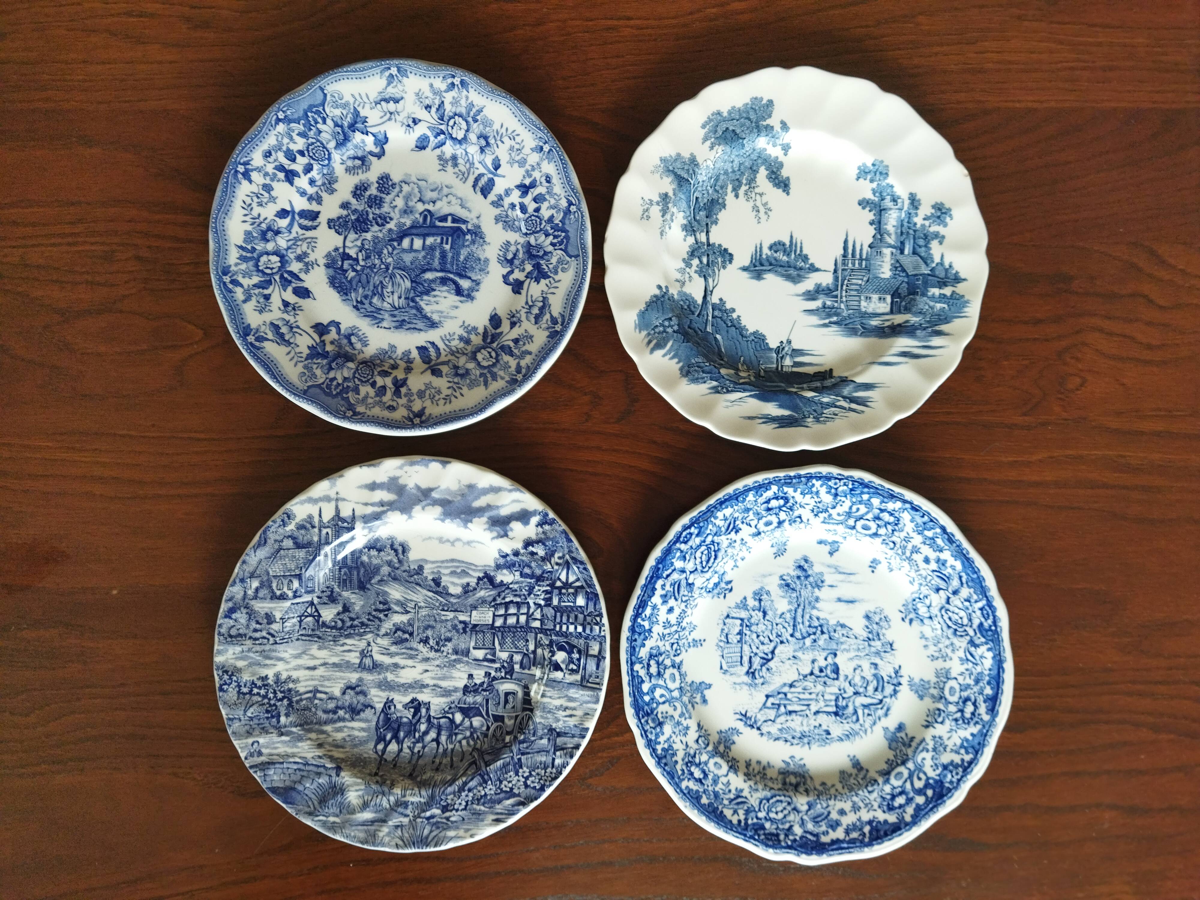 8 blue & white plates