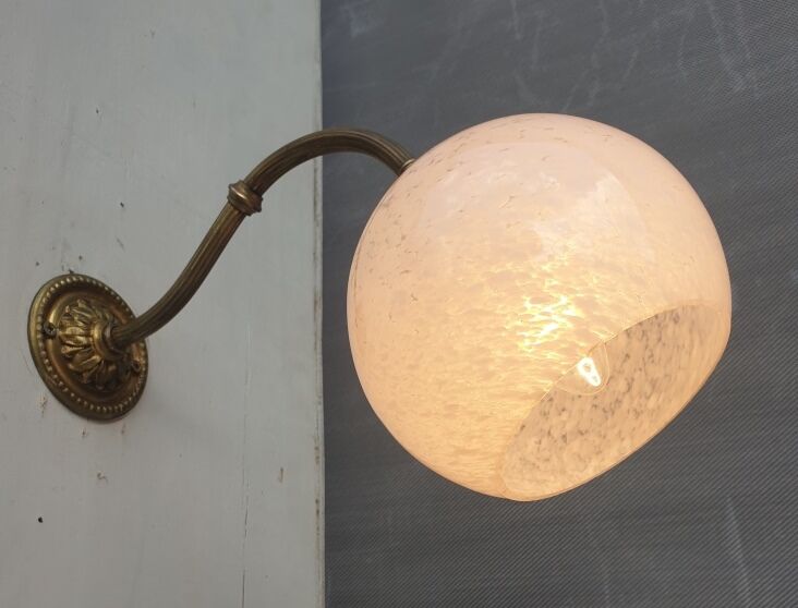 Brass wall lamp and cloudy glass Clichy art deco