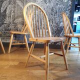Lot of 4 Scandinavian Windsor chairs