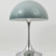 Rare lampe de table Panthella par Verner Panton avec base chromée et abat-jour gris