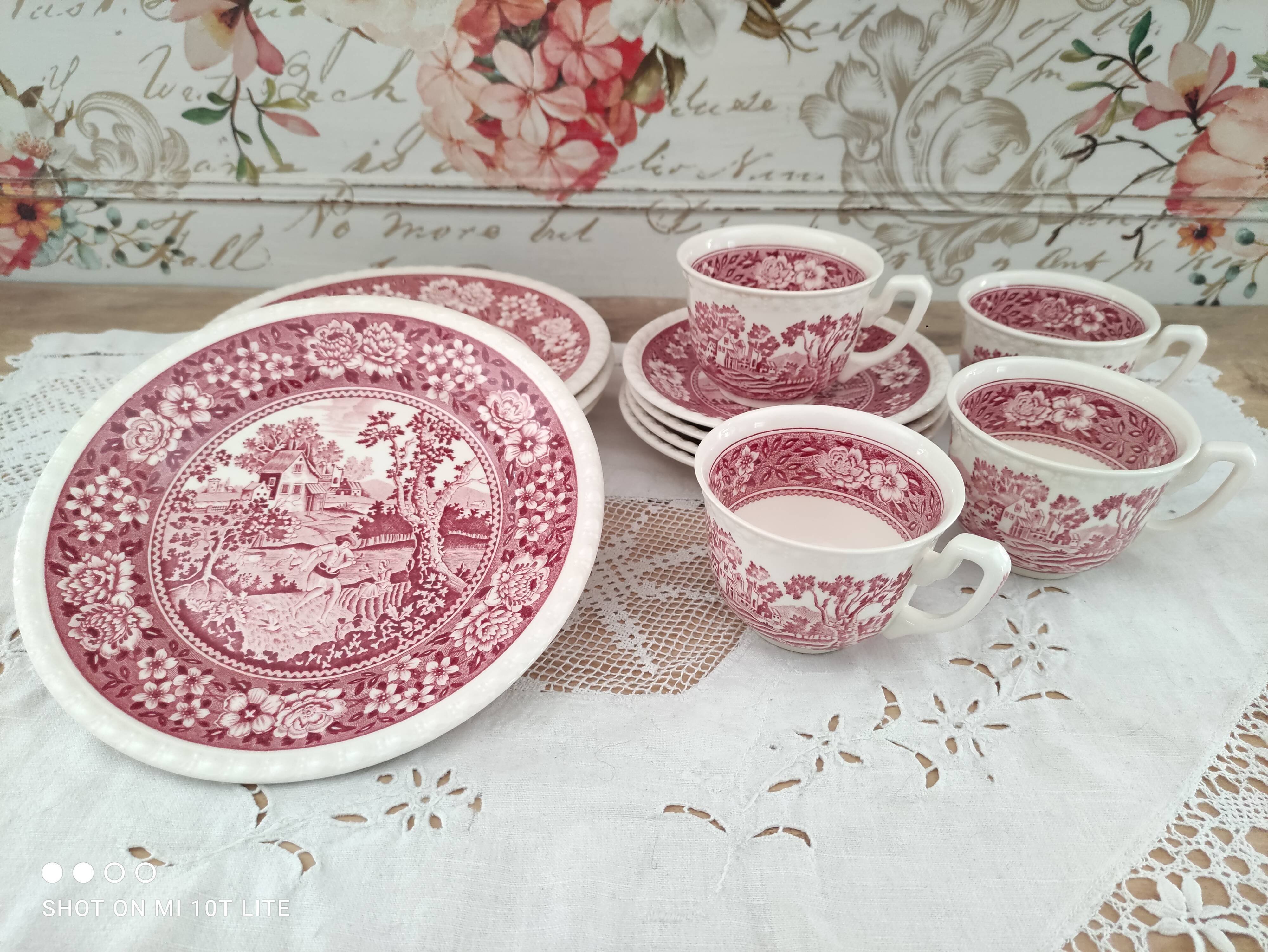 Coffee service 12 rooms 4 people Villeroy & Boch model Rusticana red English décor