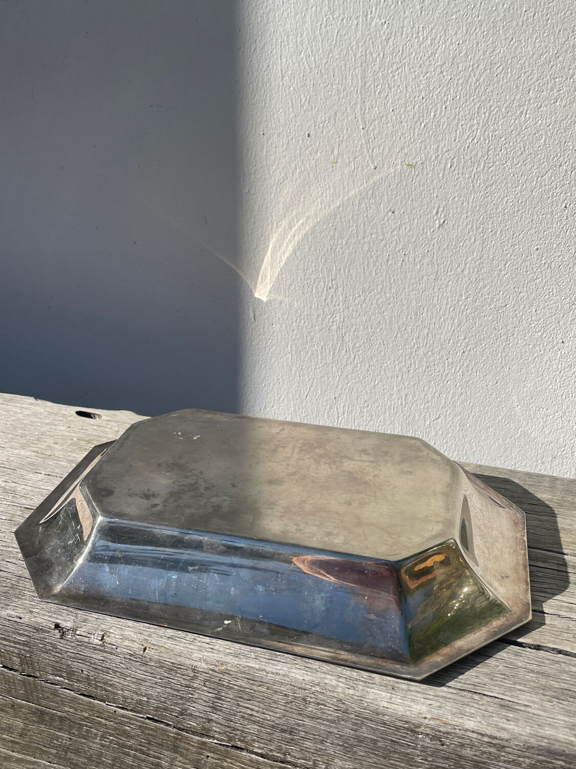 Octagonal silver-plated metal dish