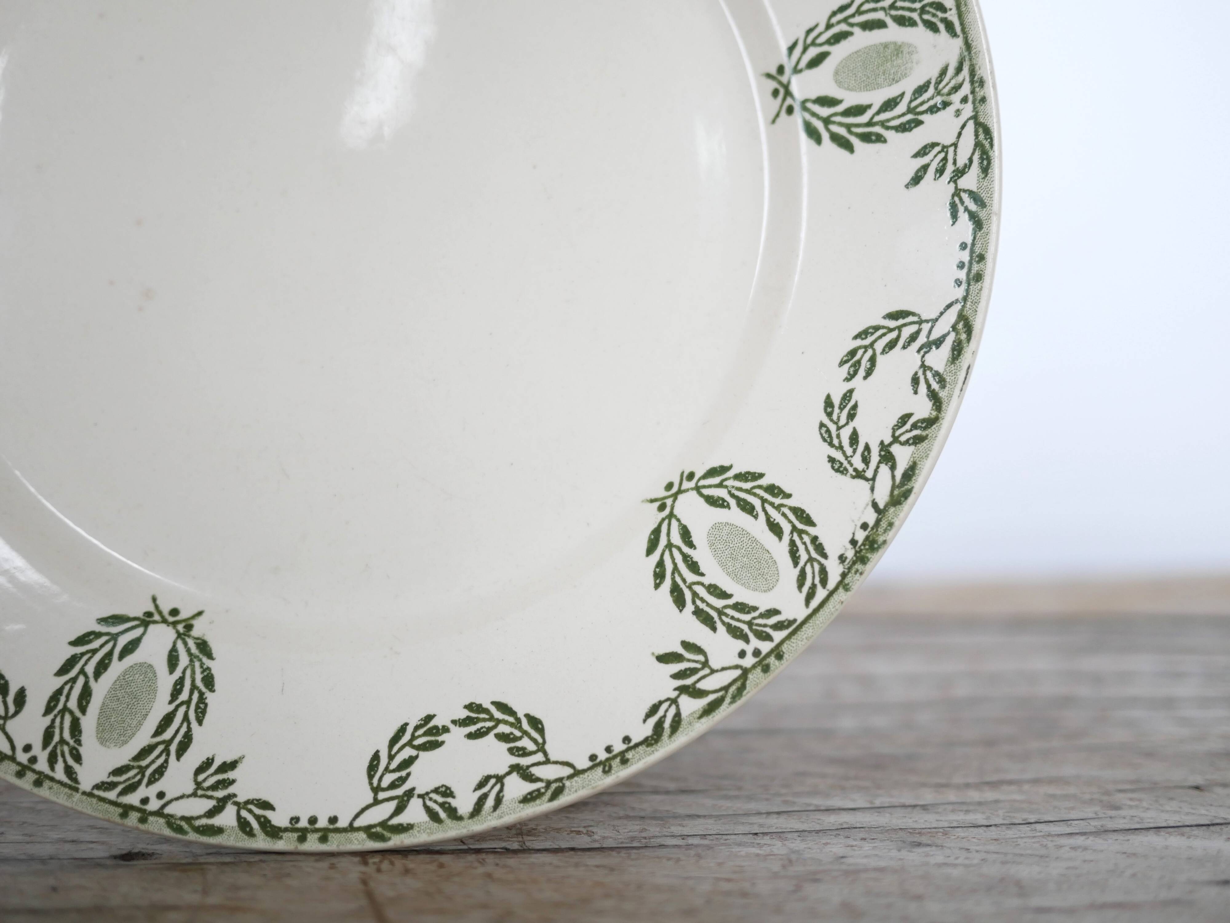 Cake dish on foot, old compotier by the Sarreguemines factory, France