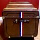 Curved mail bag in tawny from the 1920s - 100 x 54 x 46 cm