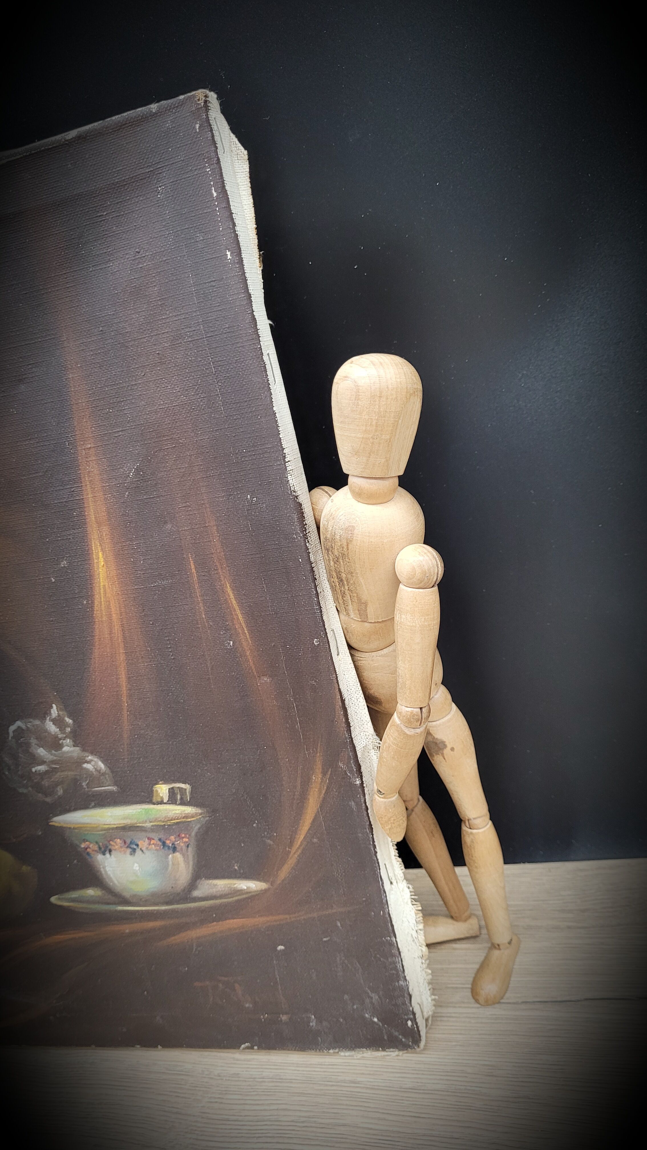 Painting on canvas lemons