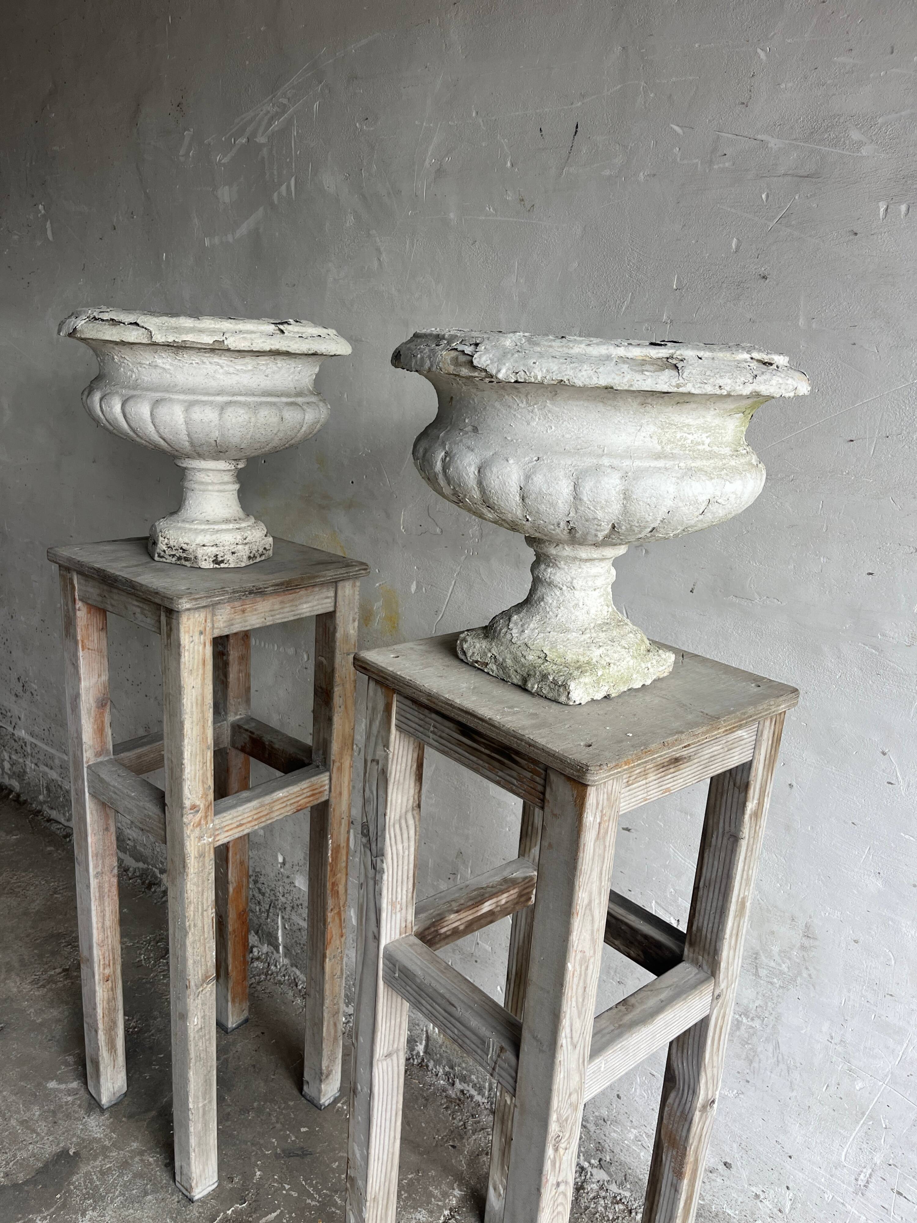 Pair of antique Médicis garden vases in cast stone.