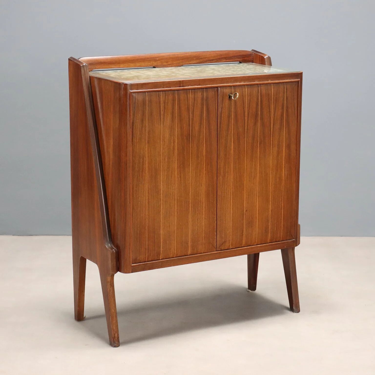 Vintage buffet in exotic wood veneer, 1950s-1960s design.