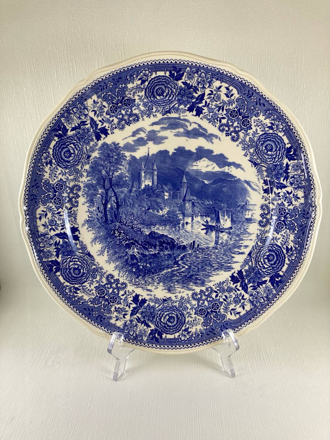 Large Round Dish Villeroy and Boch Burgenland blue