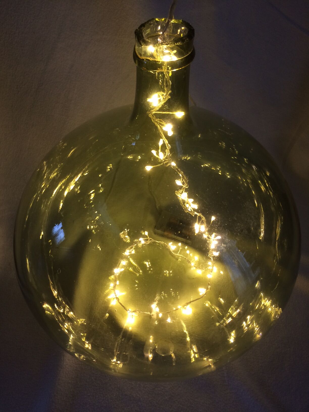 Dame-jeanne très ancienne verte d'environ 15L
