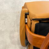 Ekornes chaise longue armchair in Norwegian Scandinavian leather, Chamois