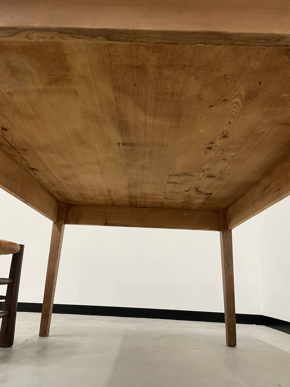 Pine farmhouse table 160 x 110 cm