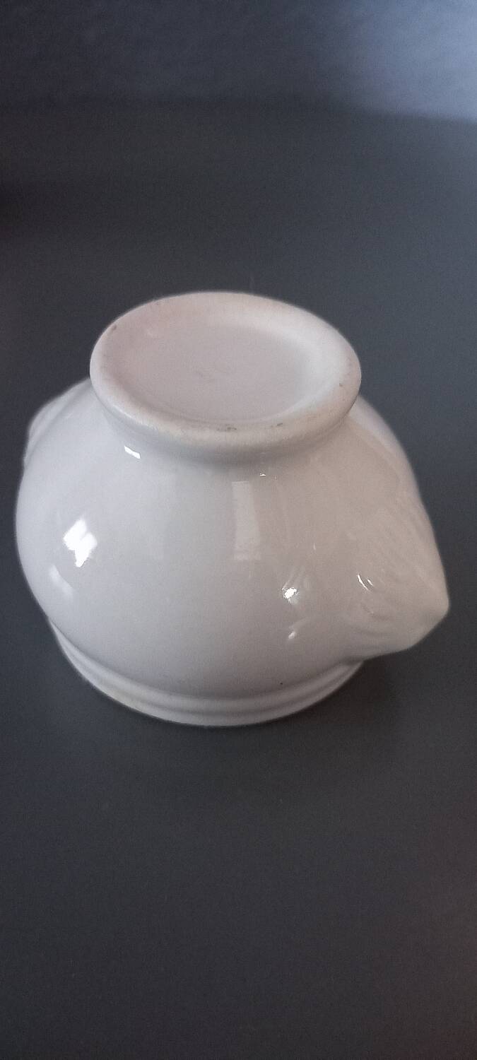 Gravy boats