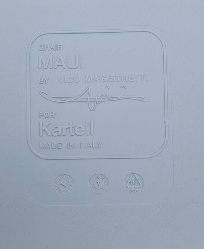 Vico Magistretti (1920-2006) for Kartell - Series of 4 chairs - Maui model - Sky blue color