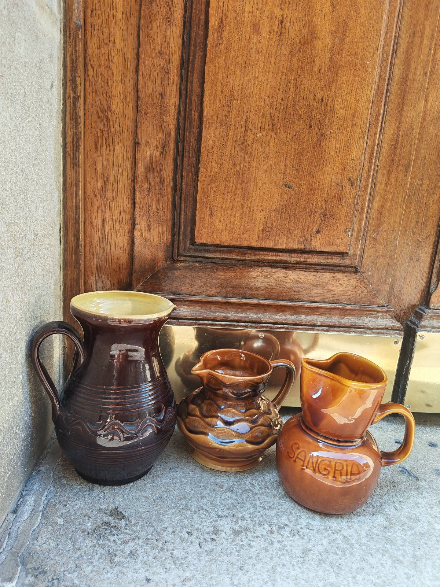 Trio de pichets en céramique émaillée vintage