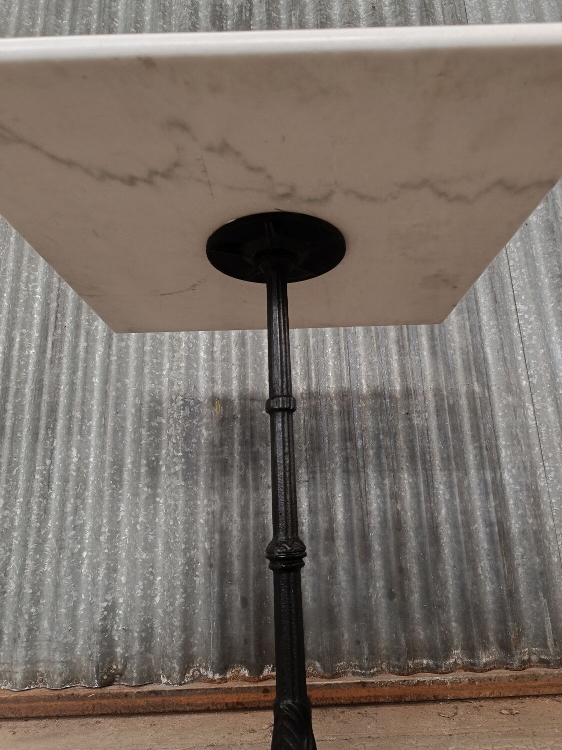 Vintage bar / bistro table in cast iron and marble