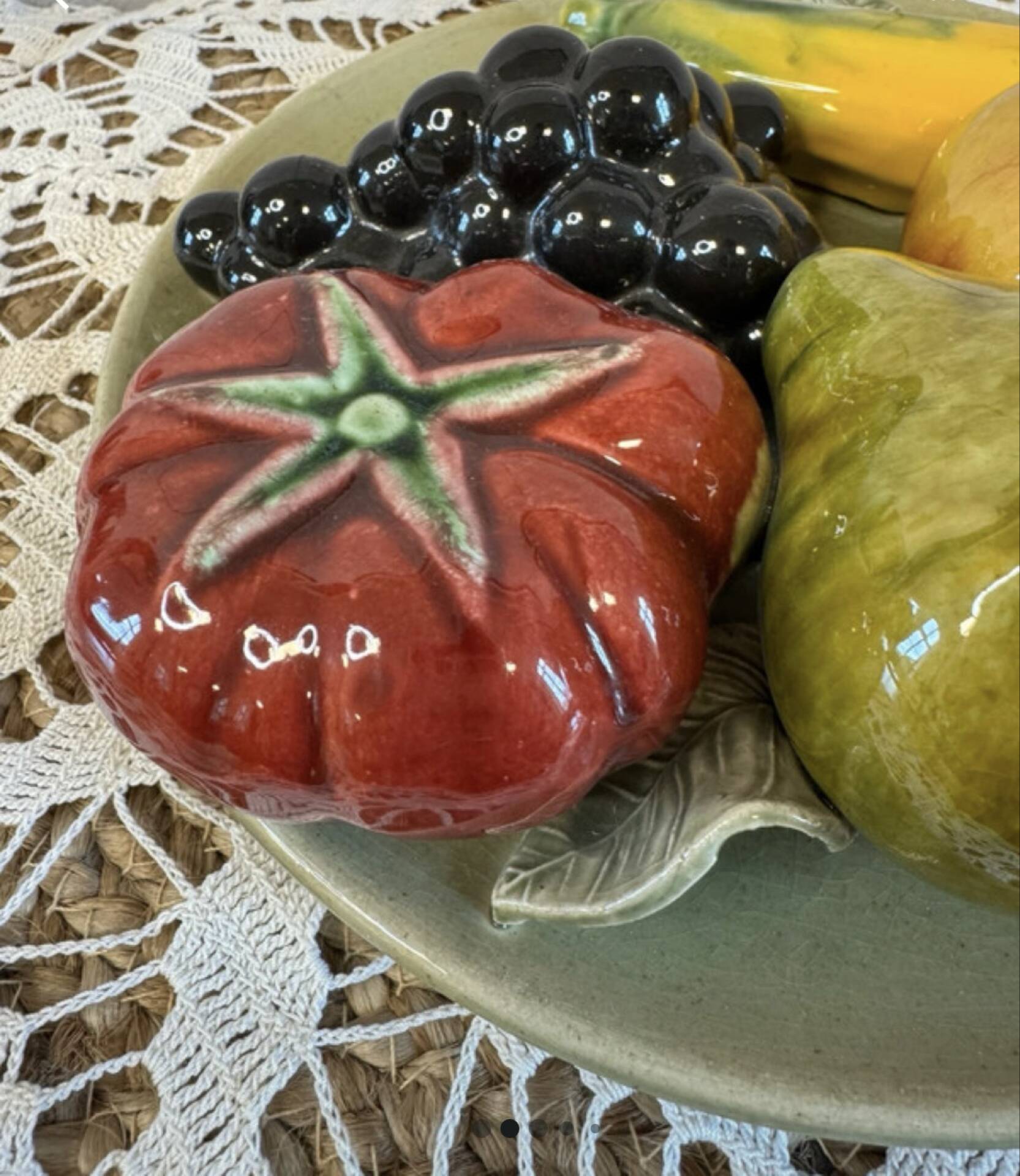 Decorative slipware plate