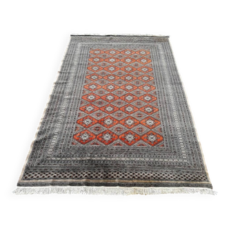 Tapis pakistanais