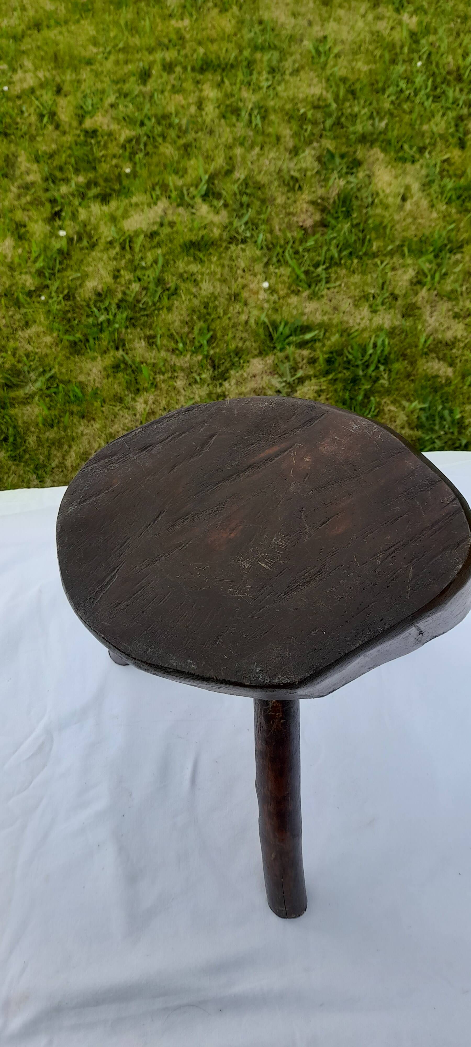 Tabouret brutaliste H 39 cm