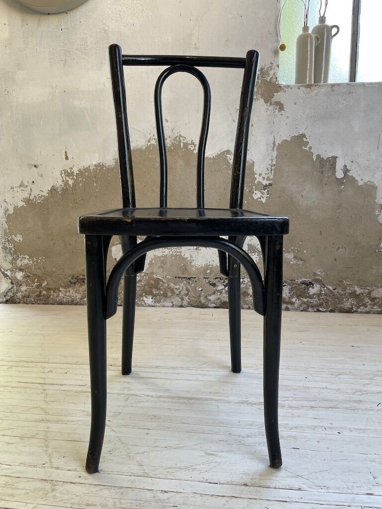 Lot 11 black Baumann bistro chairs