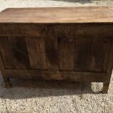 Louis XVI period chest of drawers opening on three drawers