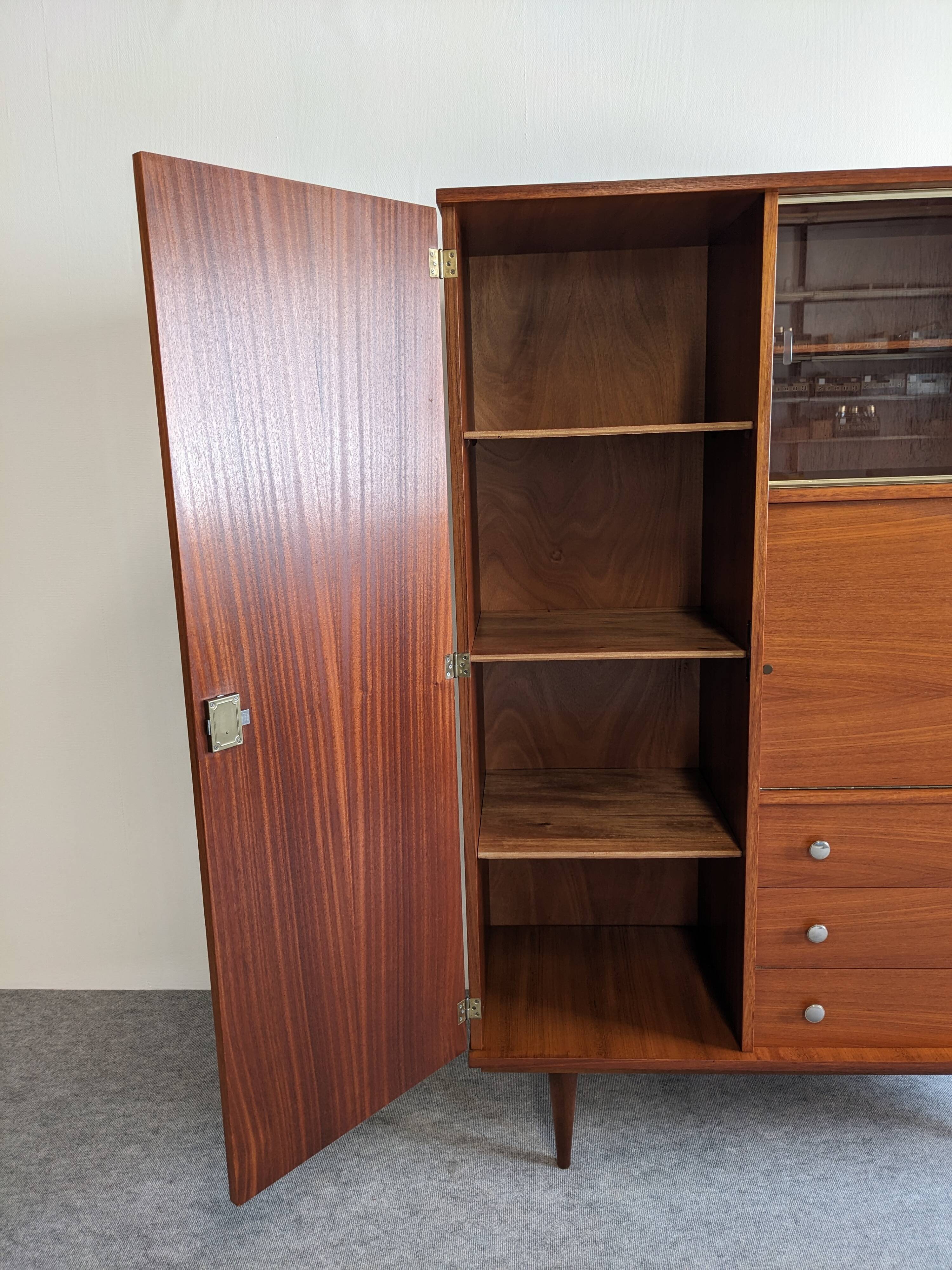 Armoire vitrine et secrétaire en palissandre années 50/60