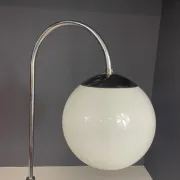 Restored Bauhaus floor lamp with integrated table by R. Slezák, chrome and wood, Czechoslovakia, 1920s, 172 × 45 cm