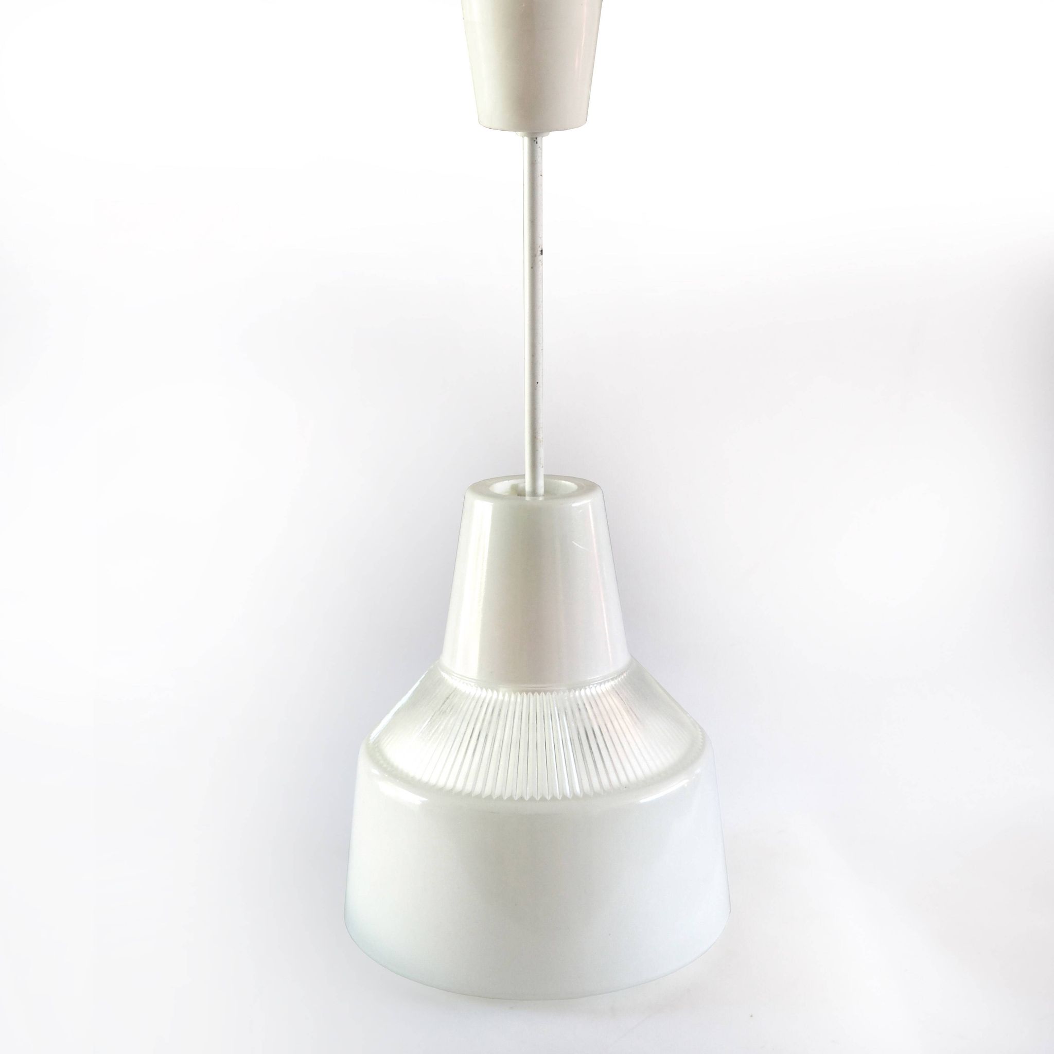 Holophane white glass suspension