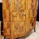 Armoire en bois de rose